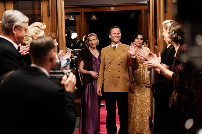 Führer und Verführer - Photos - Franziska Weisz, Robert Stadlober, Katia Fellin