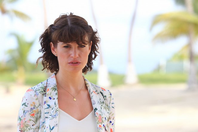 Death in Paradise - Season 7 - Murder from Above - Photos