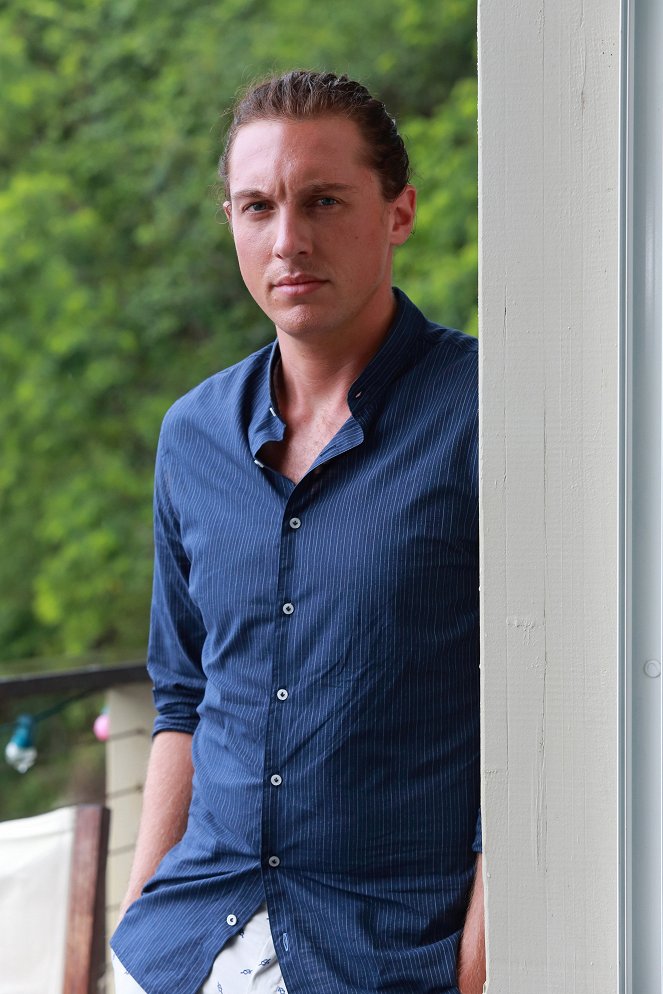 Death in Paradise - Season 7 - Geldgier - Werbefoto