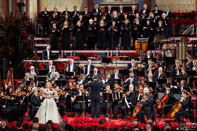 Concerto di Natale di Assisi 2022 - Kuvat elokuvasta