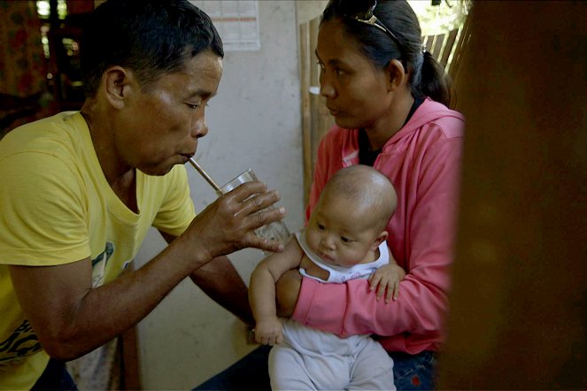 Médecines d'ailleurs - Philippine - Siquijor, l'île qui soigne - De la película