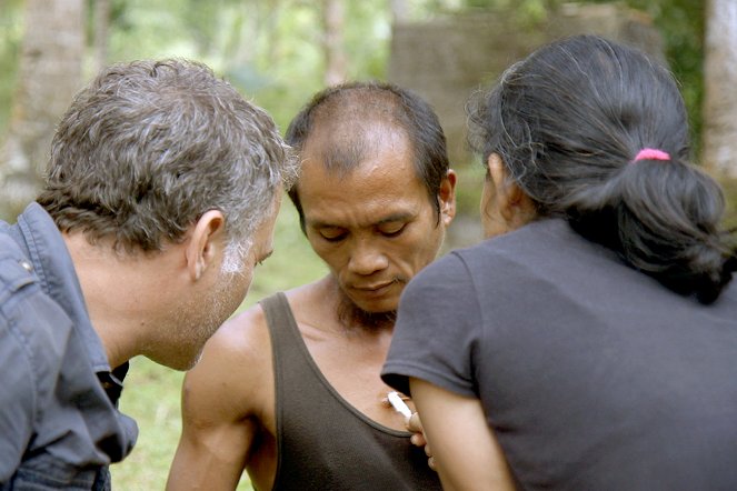 Médecines d'ailleurs - Philippine - Siquijor, l'île qui soigne - Kuvat elokuvasta