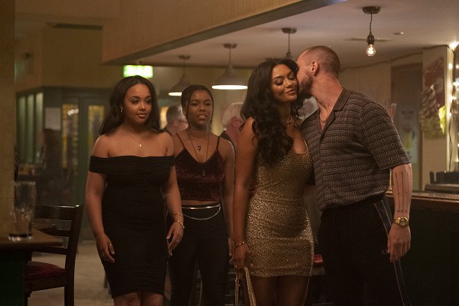 Kin - Season 2 - Episode 2 - Photos