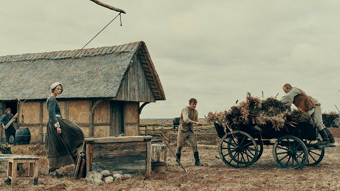 The King’s Land - Filmfotos - Amanda Collin, Morten Hee Andersen