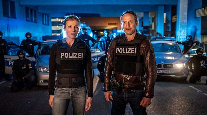 Tatort - Season 55 - Was bleibt - Promoción - Franziska Weisz, Wotan Wilke Möhring