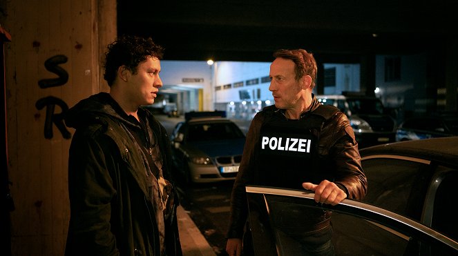 Tatort - Season 55 - Was bleibt - De la película - Malik Adan, Wotan Wilke Möhring
