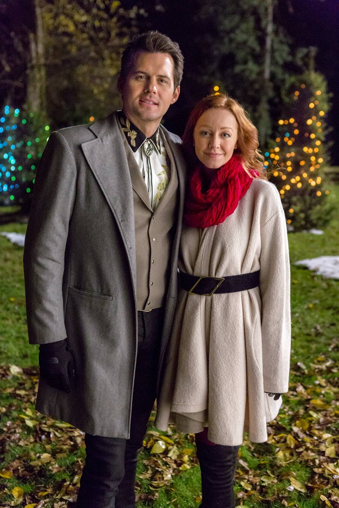 Rocky Mountain Christmas - Promokuvat - Treat Williams, Lindy Booth