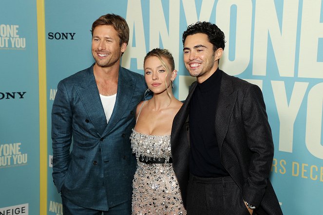 Anyone but You - Events - The New York Premiere of Sony Pictures’ ANYONE BUT YOU at the AMC Lincoln Square. - Glen Powell, Sydney Sweeney, Darren Barnet