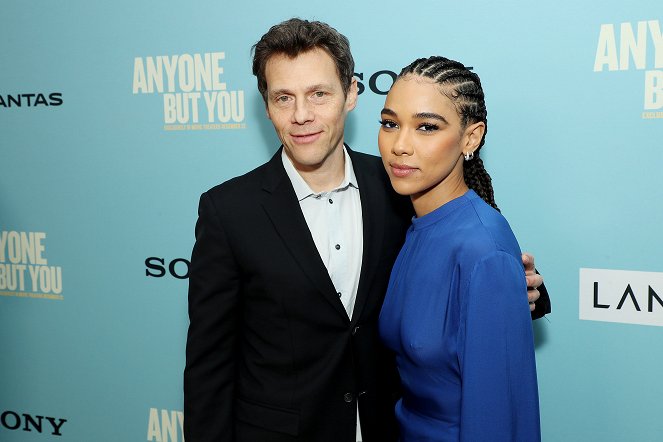 Wo die Lüge hinfällt - Veranstaltungen - The New York Premiere of Sony Pictures’ ANYONE BUT YOU at the AMC Lincoln Square. - Will Gluck, Alexandra Shipp