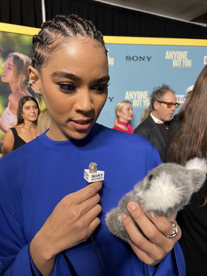 Wo die Lüge hinfällt - Veranstaltungen - The New York Premiere of Sony Pictures’ ANYONE BUT YOU at the AMC Lincoln Square. - Alexandra Shipp