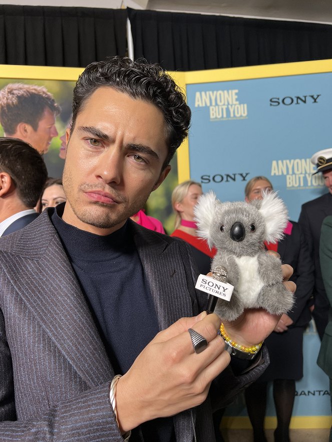 Anyone but You - Tapahtumista - The New York Premiere of Sony Pictures’ ANYONE BUT YOU at the AMC Lincoln Square. - Darren Barnet