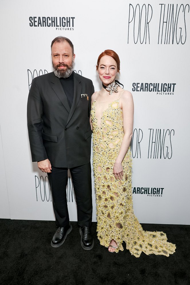 Biedne istoty - Z imprez - The Searchlight Pictures “Poor Things” New York Premiere at the DGA Theater on Dec 6, 2023 in New York, NY, USA - Yorgos Lanthimos, Emma Stone