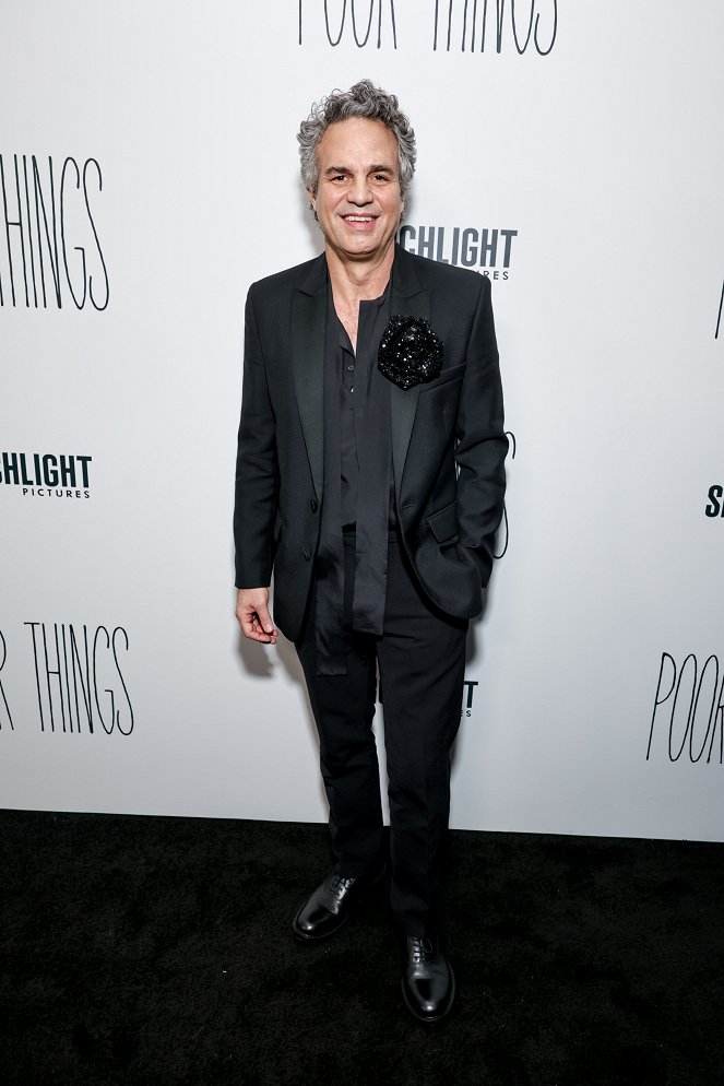 Chudiatko - Z akcií - The Searchlight Pictures “Poor Things” New York Premiere at the DGA Theater on Dec 6, 2023 in New York, NY, USA - Mark Ruffalo