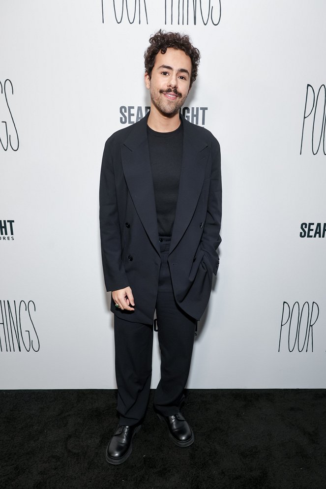Chudáčci - Z akcí - The Searchlight Pictures “Poor Things” New York Premiere at the DGA Theater on Dec 6, 2023 in New York, NY, USA - Ramy Youssef