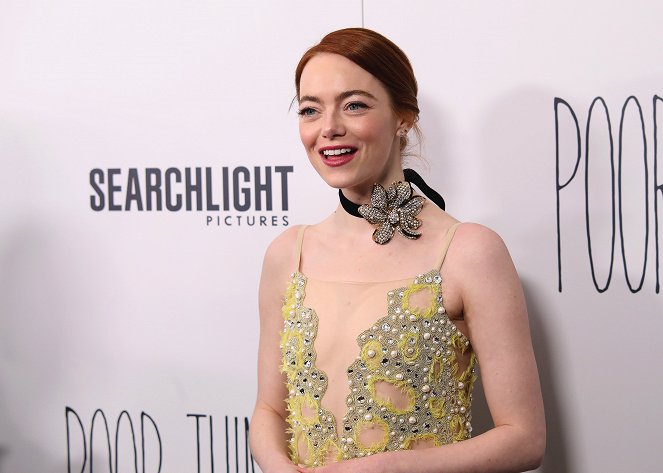 Chudáčci - Z akcí - The Searchlight Pictures “Poor Things” New York Premiere at the DGA Theater on Dec 6, 2023 in New York, NY, USA - Emma Stone