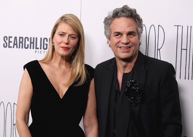 Poor Things - Tapahtumista - The Searchlight Pictures “Poor Things” New York Premiere at the DGA Theater on Dec 6, 2023 in New York, NY, USA - Sunrise Coigney, Mark Ruffalo