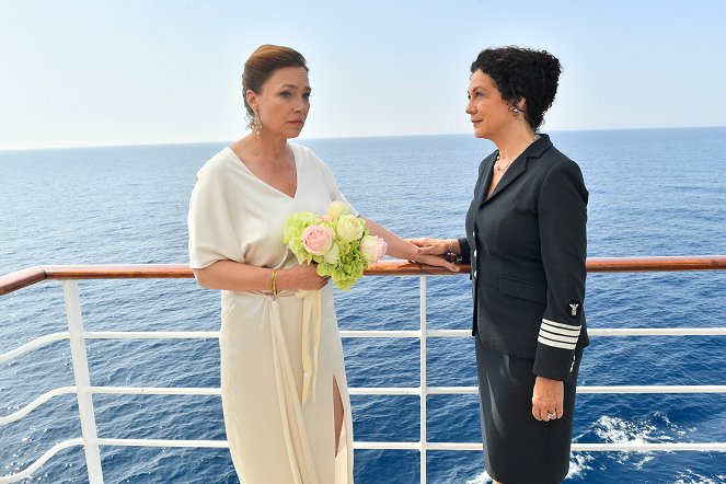 Kreuzfahrt ins Glück - Hochzeitsreise nach Korsika - Filmfotók