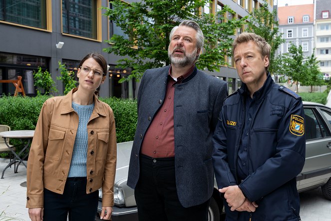 Die Rosenheim-Cops - Season 23 - Eine Lehre für Stadler - Van film