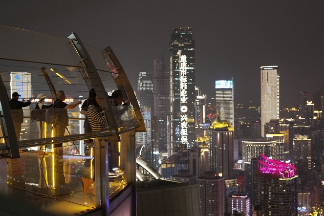 Megacitys - Wenn es Nacht wird in ... - Chongqing: Die größte Stadt der Welt - Kuvat elokuvasta