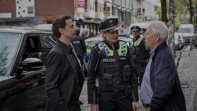 Polícia Hamburg - Season 18 - Wolle und Feines - Z filmu