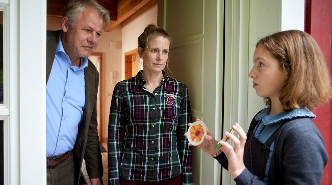 Veterinář vyšetřuje - Kobold Nr. Vier - Z filmu - Rainer Furch, Antje Otterson, Alissa Lazar