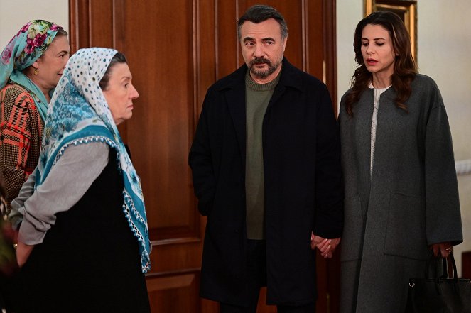 Ben Bu Cihana Sığmazam - Episode 16 - De filmes - Oktay Kaynarca, Ebru Özkan Saban