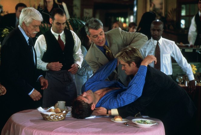 Diagnose: Mord - Season 6 - Seuche im Hotel - Filmfotos - Dick Van Dyke, Charlie Schlatter