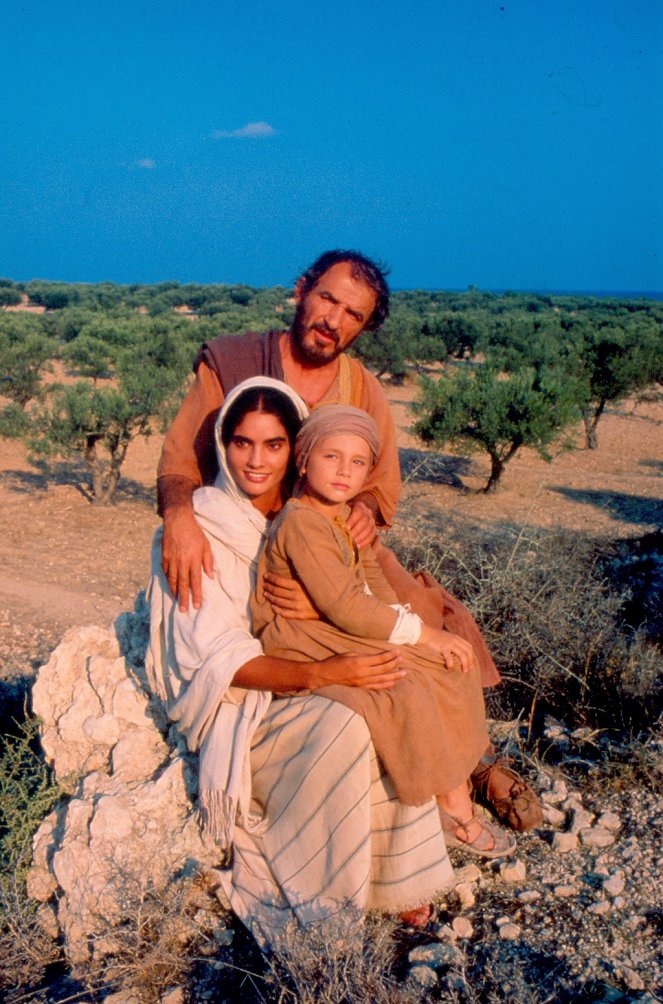 Un bambino di nome Gesù - Promokuvat - María del Carmen San Martín, Bekim Fehmiu, Matteo Bellina