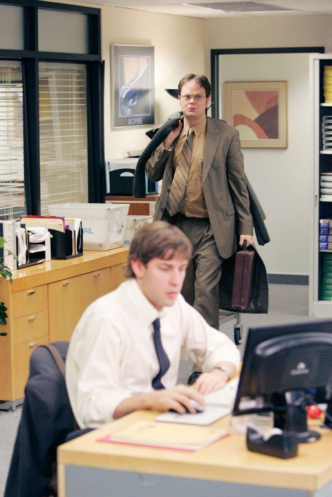 The Office (U.S.) - Season 2 - Dwight's Speech - Photos - Rainn Wilson