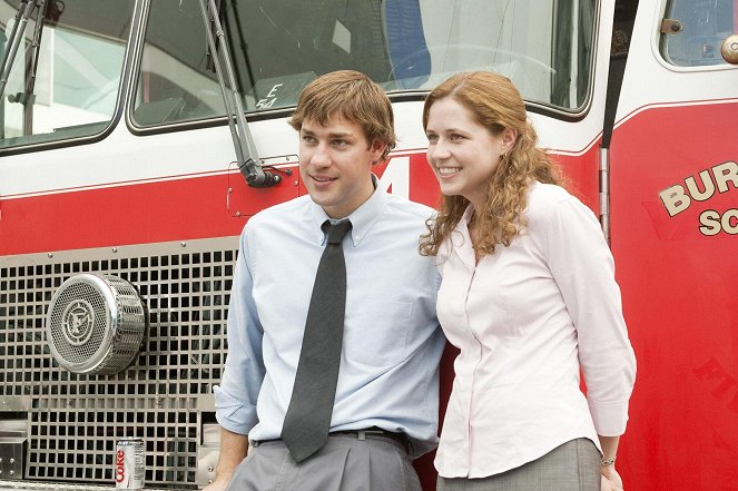 The Office (U.S.) - Season 2 - The Fire - Photos