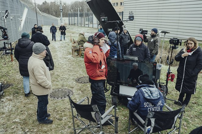 Tatort - Season 55 - Das Wunderkind - Van de set