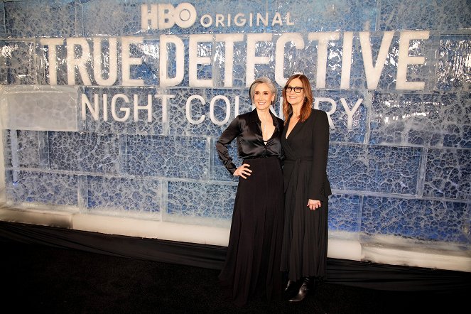 Detektyw - Kraina nocy - Z imprez - "True Detective: Night Country" Premiere Event at Paramount Pictures Studios on January 09, 2024 in Hollywood, California. - Issa López, Mari-Jo Winkler