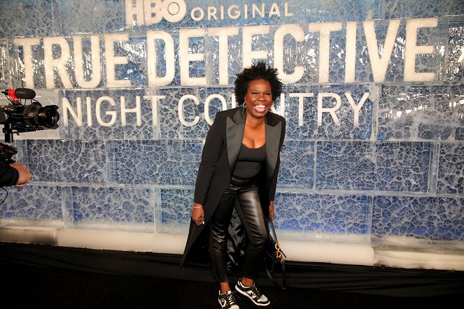 A törvény nevében - Night Country - Rendezvények - "True Detective: Night Country" Premiere Event at Paramount Pictures Studios on January 09, 2024 in Hollywood, California. - Leslie Jones