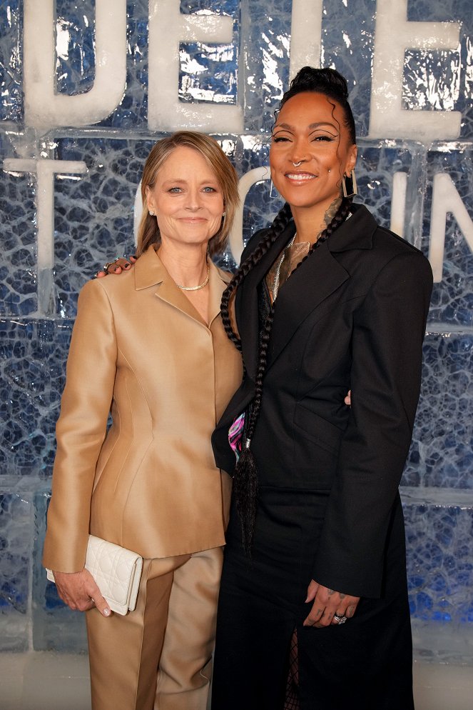 True Detective - Night Country - Events - "True Detective: Night Country" Premiere Event at Paramount Pictures Studios on January 09, 2024 in Hollywood, California. - Jodie Foster, Kali Reis