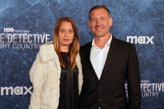 True Detective - Night Country - Veranstaltungen - "True Detective: Night Country" Premiere Event at Paramount Pictures Studios on January 09, 2024 in Hollywood, California.