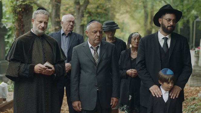 Lefkovicsék gyászolnak - Filmfotók - Róbert Kardos, Zoltán Bezerédi, Tamás Szabó Kimmel, Leo Gagel