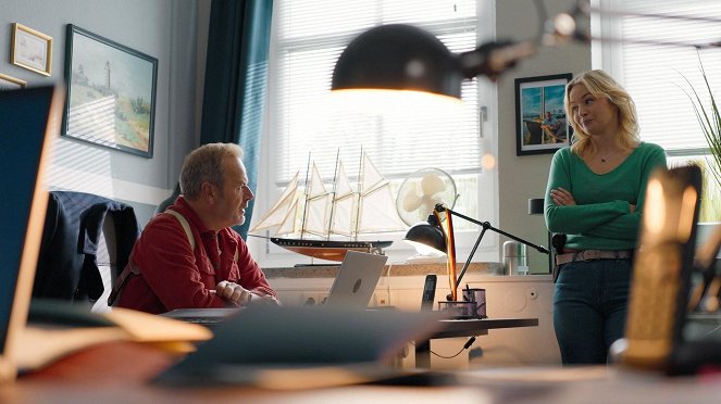 Das Küstenrevier - Schwere Kost - Z filmu - Till Demtrøder, Vanessa Eckart
