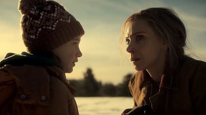 Fargo - Season 5 - The Tiger - Z filmu - Sienna King, Juno Temple