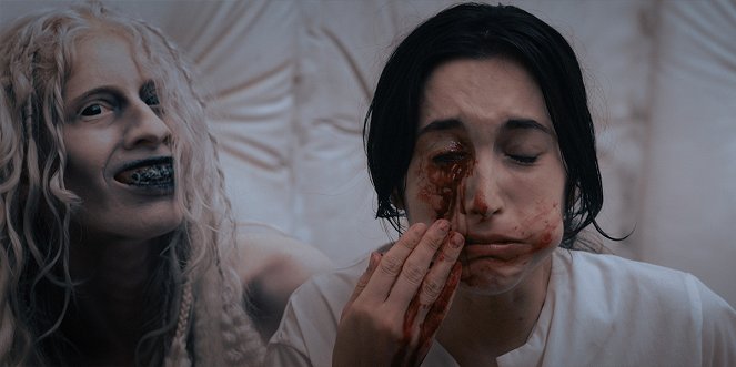 Mete Miedo - De la película - Ruby Vizcarra, Agostina Innella