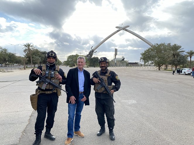 Michael Palin: Into Iraq - Photos