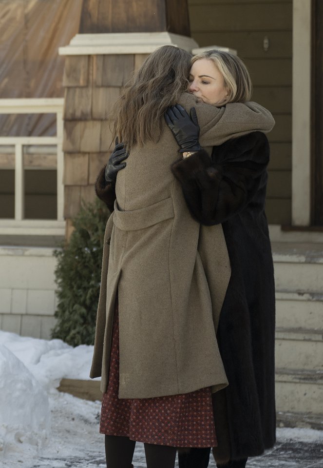 Fargo - Season 5 - Bisquik - Photos - Jennifer Jason Leigh