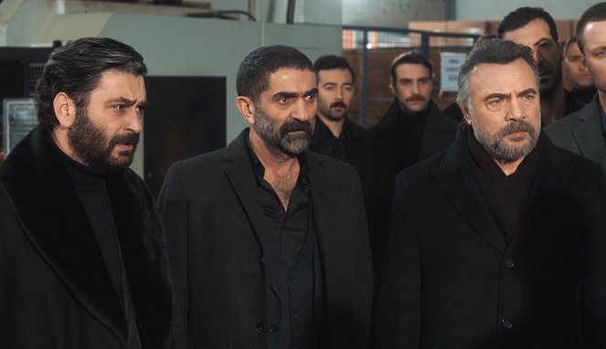 Ben Bu Cihana Sığmazam - Episode 18 - Photos - Ozan Akbaba, Oktay Kaynarca