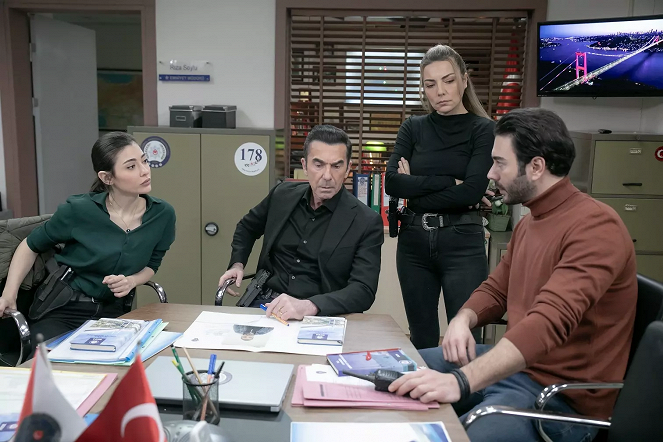 Arka Sokaklar - Episode 22 - De la película - İlker İnanoğlu