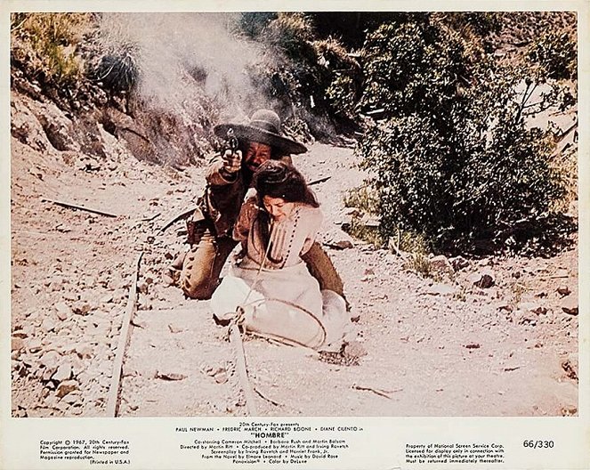 Hombre - Lobby Cards