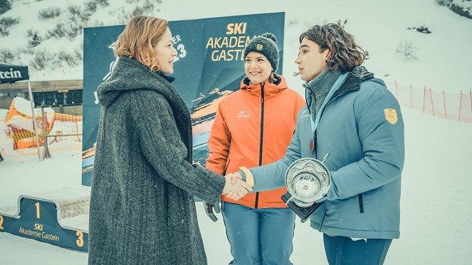 School of Champions - Episode 8 - Van film - Stephanie Japp, Josephine Ehlert, Moritz Uhl