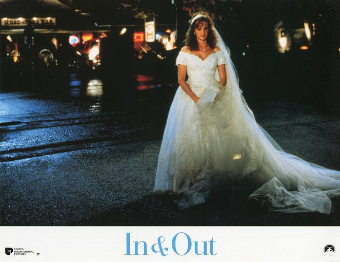 In & Out - Lobby Cards - Joan Cusack