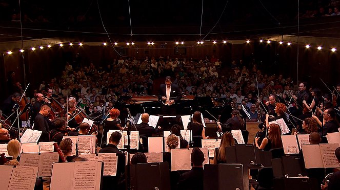 Choir And Symphony Orchestra RTS - Debussy and Ravel - Kuvat elokuvasta