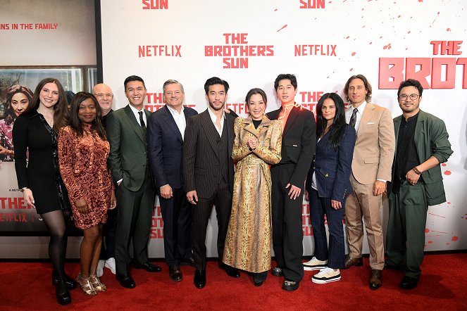 Bracia Sun - Z imprez - Netflix's The Brothers Sun Los Angeles Premiere at Netflix Tudum Theater on January 04, 2024 in Los Angeles, California