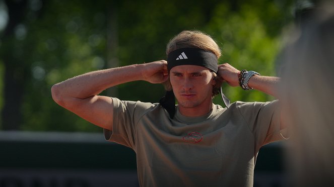 Tennistä, hikeä ja kyyneliä - Kirous - Kuvat elokuvasta