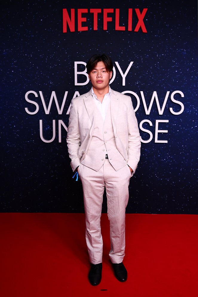 Kluk spolkne vesmír - Z akcí - Netflix global premiere of "Boy Swallows Universe" at New Farm Cinemas on January 09, 2024 in Brisbane, Australia